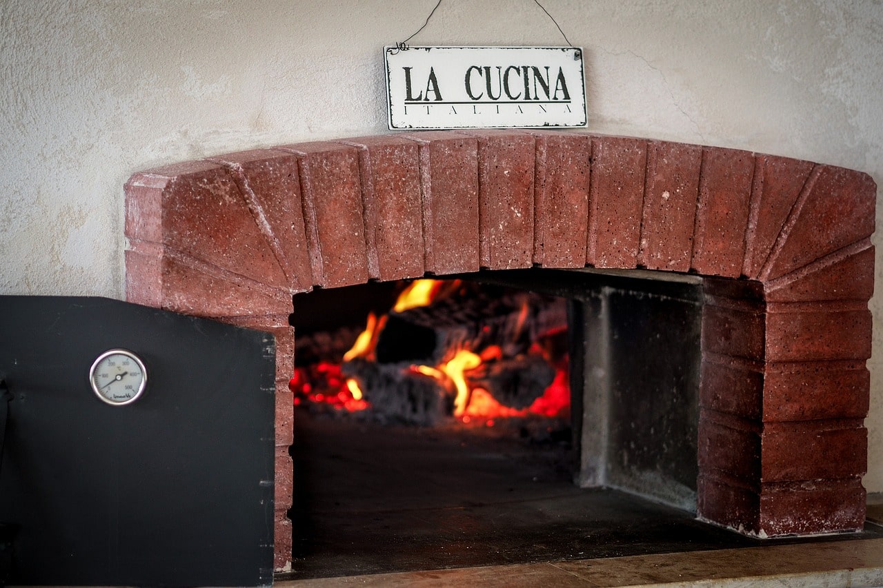 High-Quality Pizza Ovens and Grills Available in Hartland, MI Premium Pizza Ovens and Grills in Hartland, Michigan